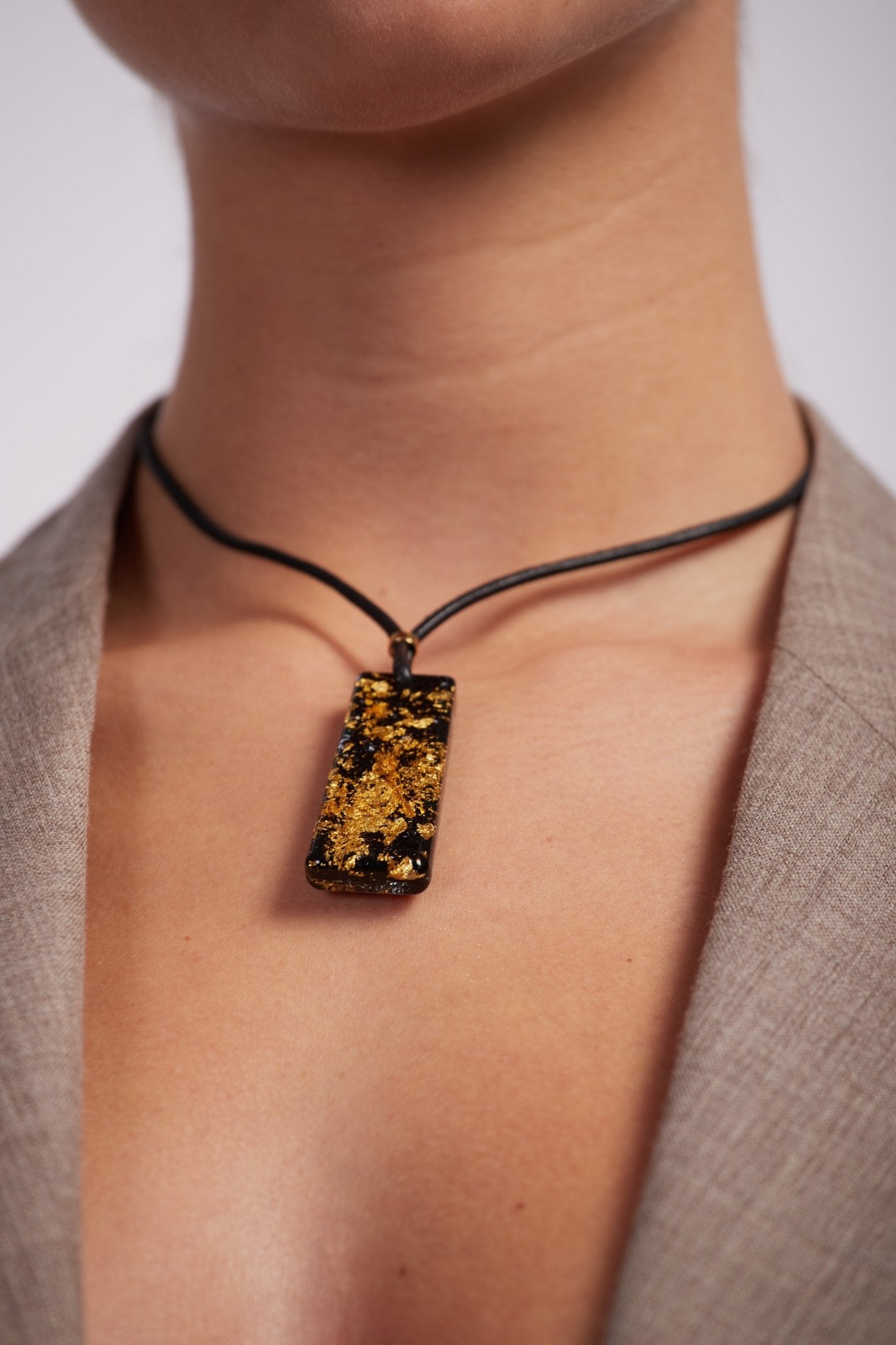 Purity Dialogue - Black Crystals - Pure Gold 24kt - Raw Energy